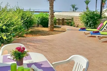 House 3 Вілла *