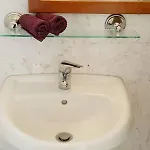 House 3 * Ларнака